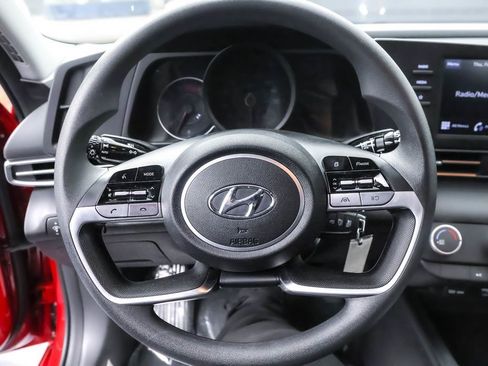 Certified 2023 Hyundai Elantra SE w/ Cargo Package image 21