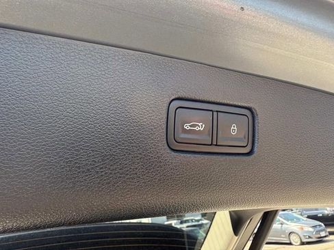 Used 2024 Genesis GV80 2.5T image 9