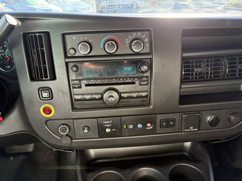 Used 2019 Chevrolet Express 2500 Work Van w/ Driver Convenience Package image 17