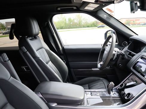Used 2020 Land Rover Range Rover Sport HST image 9