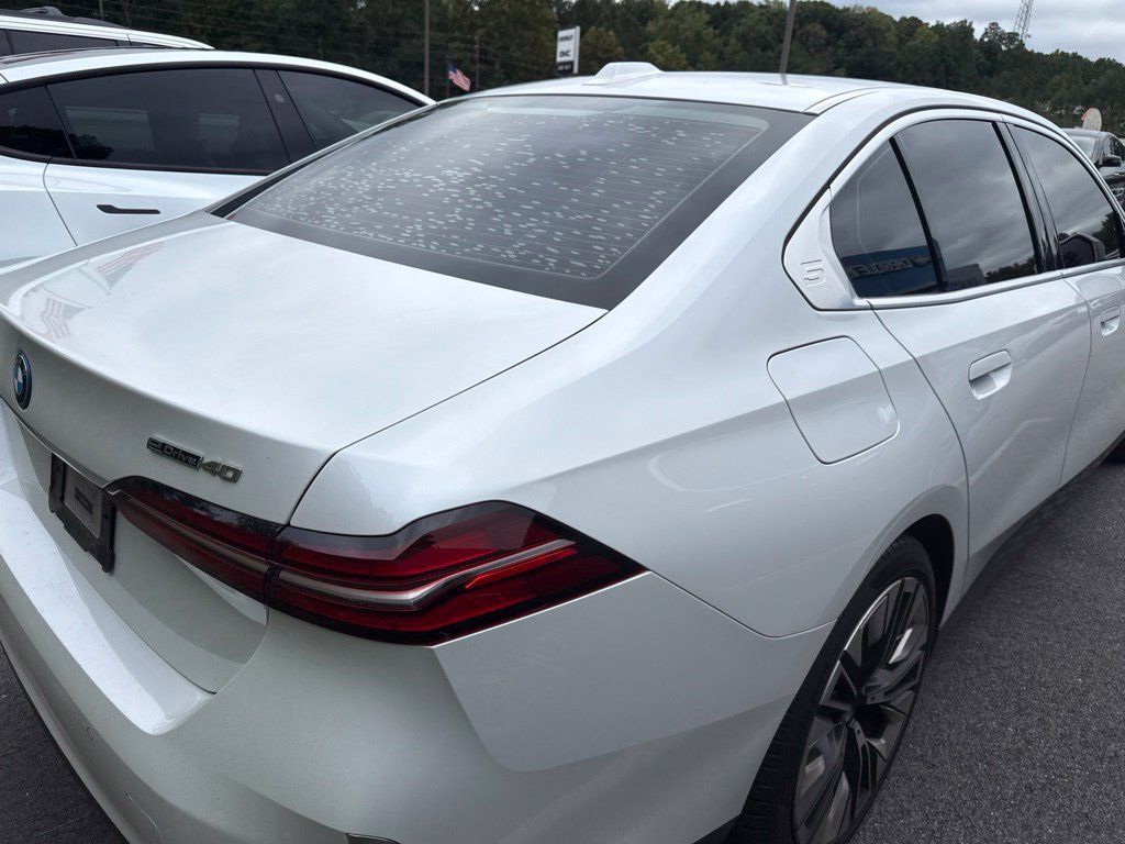 Used 2024 BMW i5 eDrive40i w/ M Sport Package RWD image 8