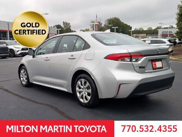 Certified 2025 Toyota Corolla LE FWD image 4
