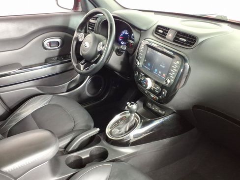 Used 2015 Kia Soul ! w/ Sun & Sound Package FWD image 10
