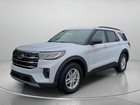 New 2026 Ford Explorer Active image 11