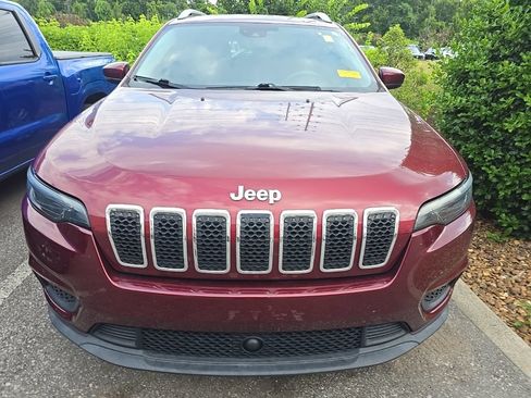 Used 2021 Jeep Cherokee Latitude AWD/4WD image 3