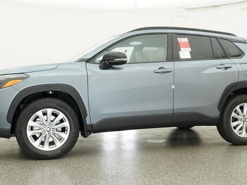 New 2026 Toyota Corolla Cross LE FWD image 18