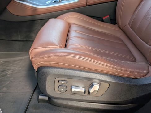 Used 2022 BMW X5 xDrive40i w/ Premium Package image 30