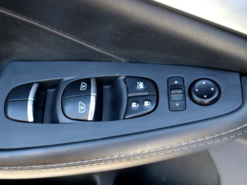 Used 2021 Nissan Maxima 3.5 SV w/ Floor Mat Group image 15