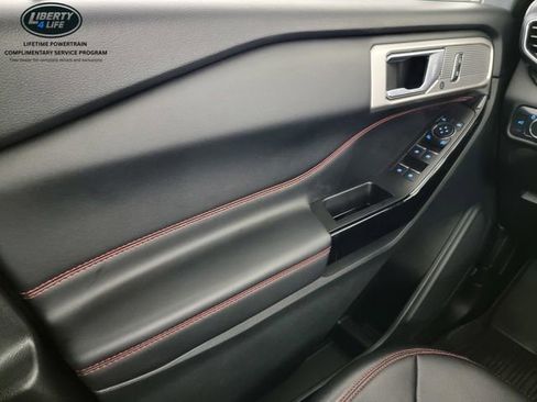 Certified 2022 Ford Explorer ST-Line w/ Class IV Trailer Tow Package image 32