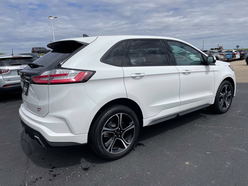 Used 2023 Ford Edge ST w/ Cargo Accessory Package AWD/4WD image 4