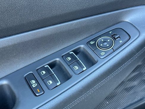 Used 2022 Hyundai Santa Fe SEL Convenience AWD/4WD image 11