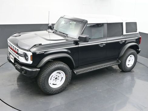 New 2025 Ford Bronco Heritage Edition image 33