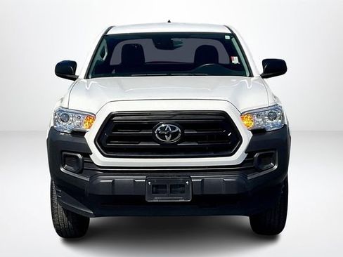 Used 2023 Toyota Tacoma SR image 3