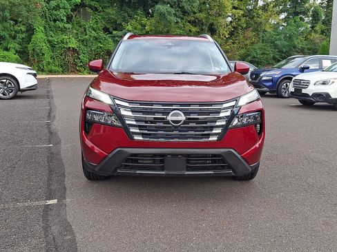 Certified 2026 Nissan Rogue SV w/ SV Premium Package AWD/4WD image 2