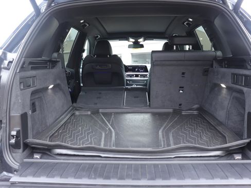 Used 2019 BMW X5 xDrive40i w/ Convenience Package image 16