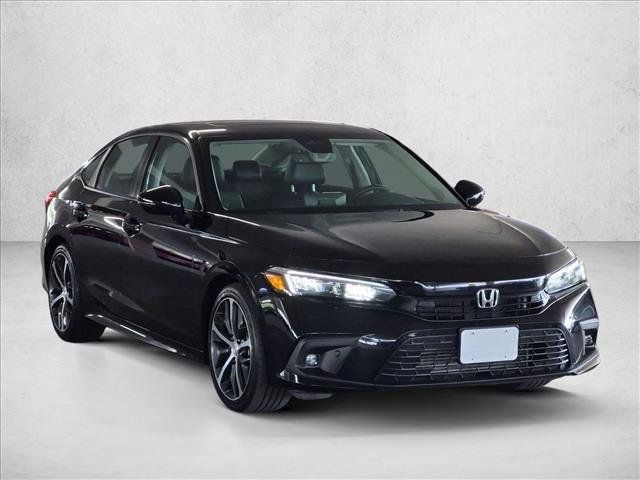 Used 2024 Honda Civic Touring image 3