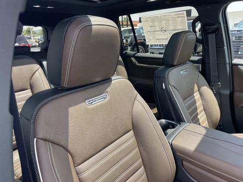 New 2027 GMC Acadia Denali Ultimate AWD/4WD image 28
