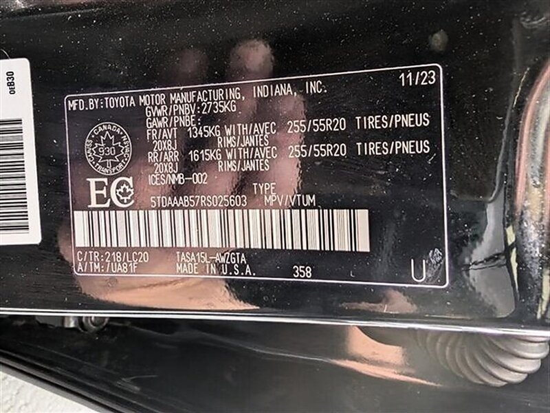Used 2024 Toyota Grand Highlander AWD image 35