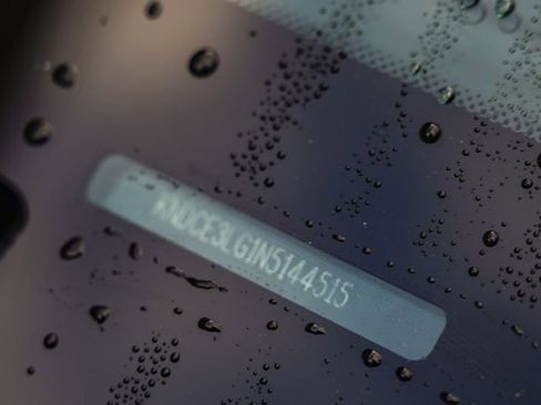 Used 2022 Kia Niro EX Premium image 14