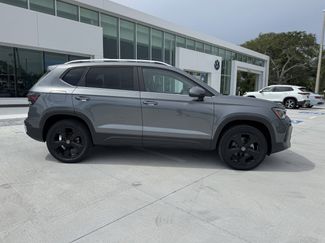 New 2025 Volkswagen Taos SEL video 2
