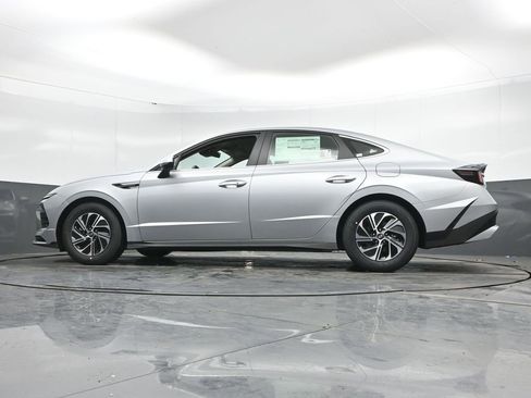 New 2026 Hyundai Sonata Blue FWD image 28
