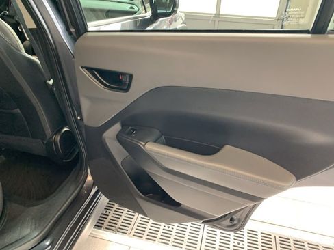 Used 2024 Subaru Crosstrek 2.0i Premium image 19