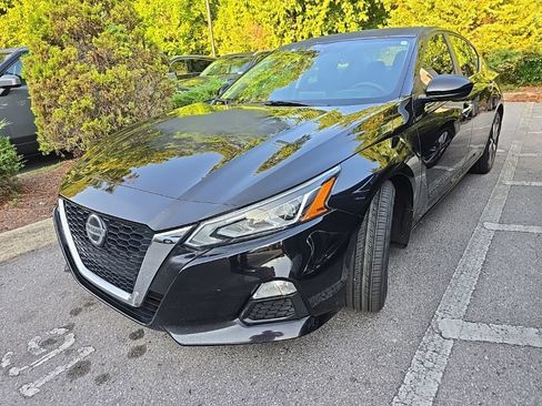Used 2021 Nissan Altima 2.5 SV FWD image 4