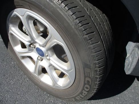 Used 2021 Ford EcoSport SE image 18