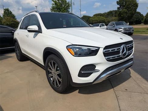 Used 2025 Mercedes-Benz GLE 350 4MATIC image 2