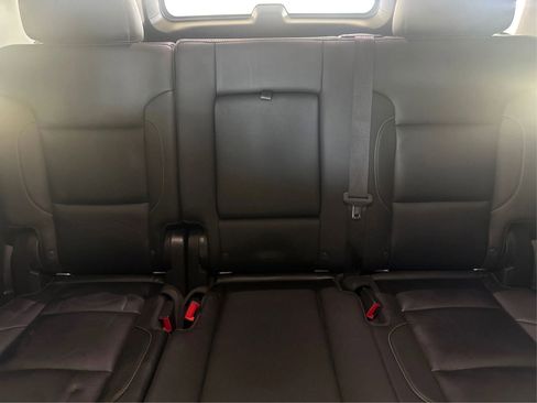 Used 2019 Chevrolet Tahoe LT w/ Off-Road Package AWD/4WD image 15