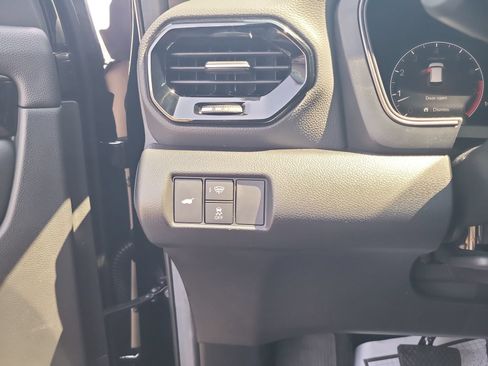 Certified 2025 Honda Pilot TrailSport image 17