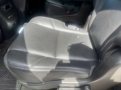 Used 2014 Chevrolet Suburban LTZ AWD/4WD image 12