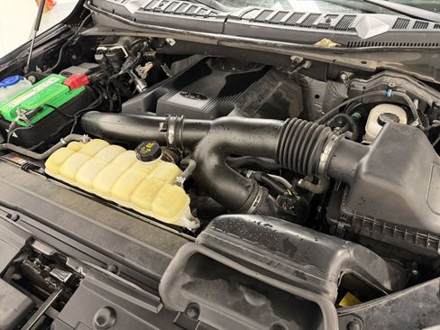 Used 2019 Ford F150 Lariat image 33