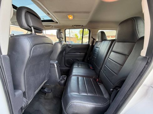Used 2016 Jeep Patriot High Altitude image 17