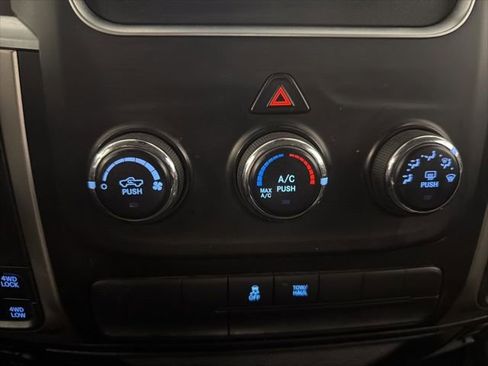Used 2014 RAM 1500 Big Horn image 24