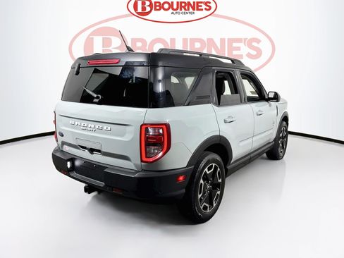Used 2021 Ford Bronco Sport Outer Banks w/ Outer Banks Package AWD/4WD image 11