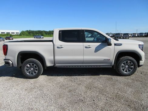 New 2026 GMC Sierra 1500 AT4 w/ AT4 Premium Package AWD/4WD image 3