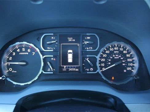 Certified 2019 Toyota Tundra SR5 image 18