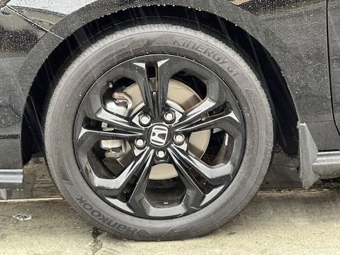 Used 2025 Honda Accord SE image 25