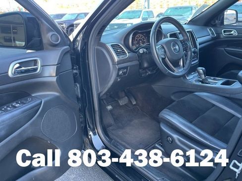 Used 2018 Jeep Grand Cherokee Altitude image 5