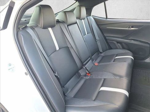 Certified 2025 Toyota Camry SE w/ Convenience Package image 18