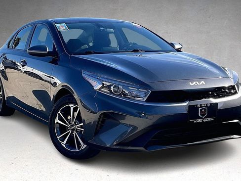 Used 2024 Kia Forte LXS image 2