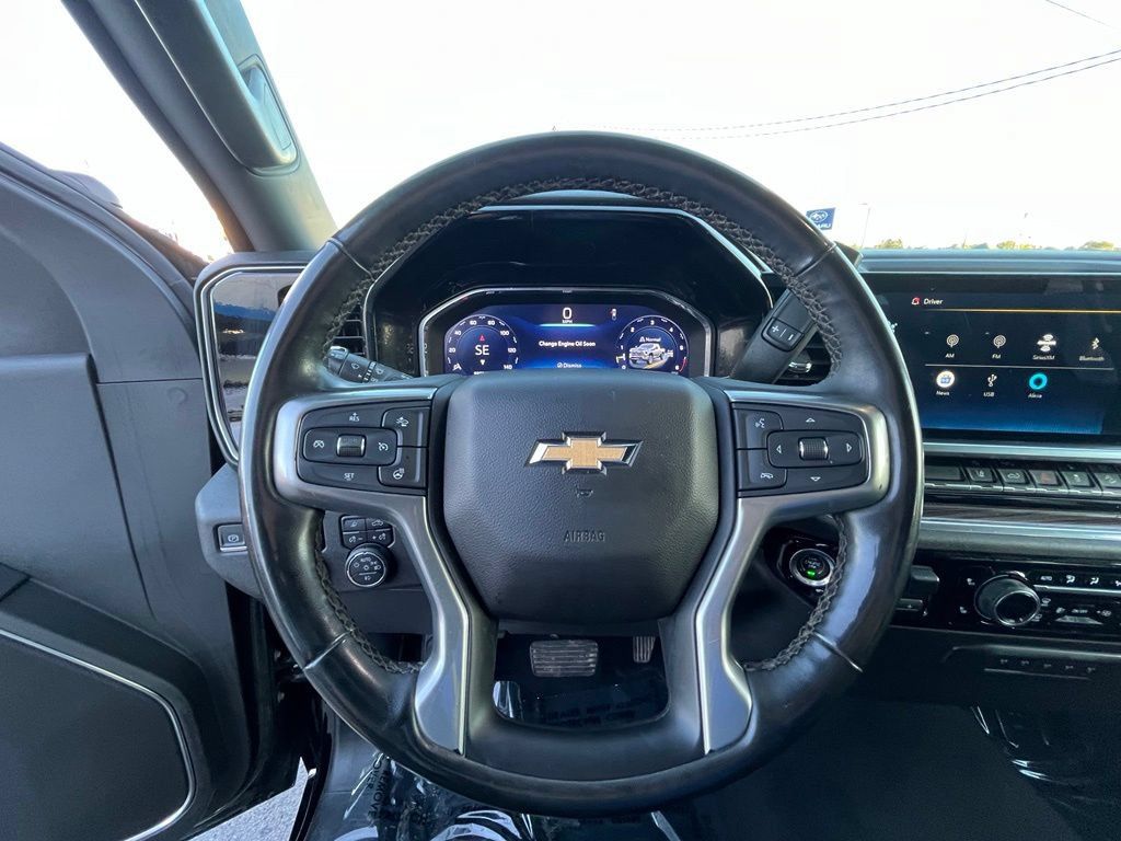 Used 2024 Chevrolet Silverado 3500 LT w/ Convenience Package AWD/4WD image 18