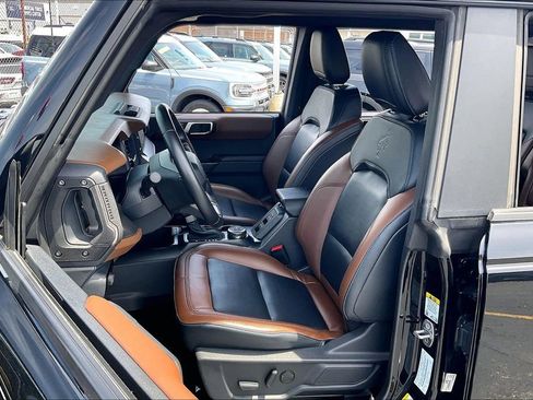 Used 2024 Ford Bronco Outer Banks AWD/4WD image 24
