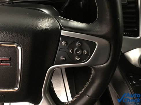 Used 2017 GMC Yukon SLT image 48