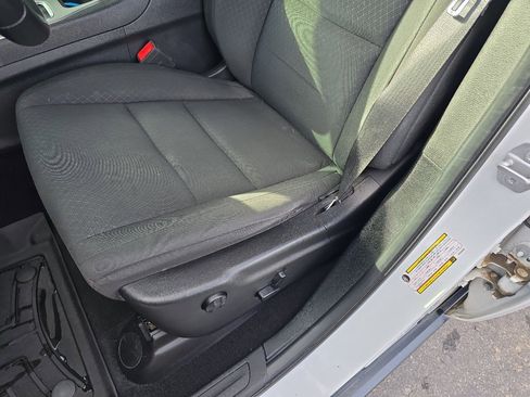 Used 2019 Jeep Grand Cherokee Laredo image 12