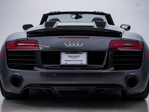 Used 2015 Audi R8 V10 w/ Full Leather Package image 10