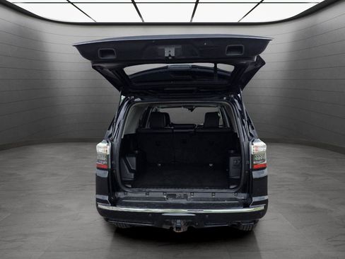 Used 2021 Toyota 4Runner Limited image 9