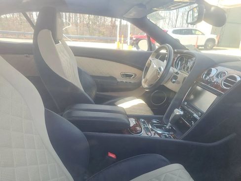 Used 2017 Bentley Continental GT image 7
