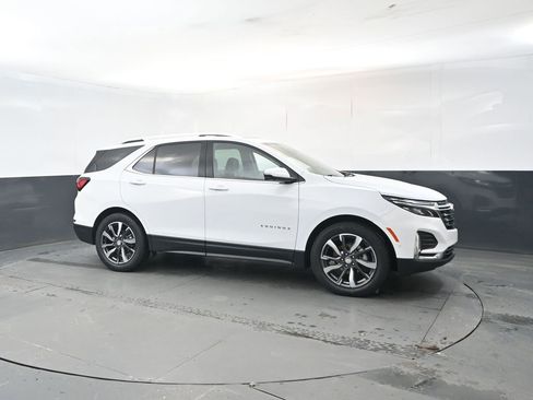 Used 2023 Chevrolet Equinox Premier image 7